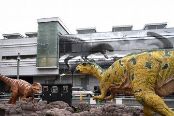 <p>Fukui-raptor (left) and Fukui-saurus (right)</p>