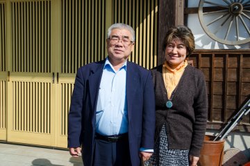 Tuan Tada dan istrinya