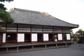 <p>The palace from outside</p>