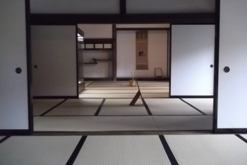 <p>Sliding doors separated the various rooms</p>