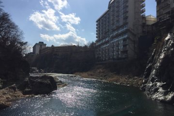 <p>Kinugawa Onsen has plenty of hotels with hot springs. Actually, Kinugawa Onsen is much more famous than Yunishigawa Onsen; however, it is the latter where they hold the Kamakura&nbsp;Festival.</p>