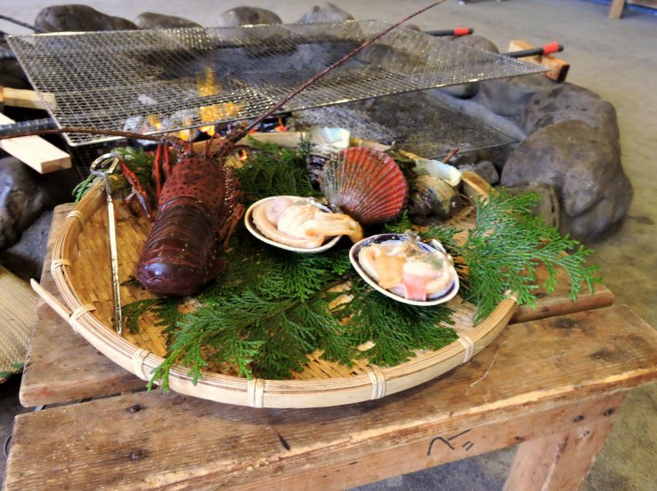 <p>Fresh seafood read for the grill</p>