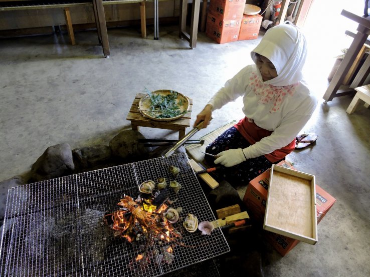 <p>The food is looking good! &nbsp;</p>