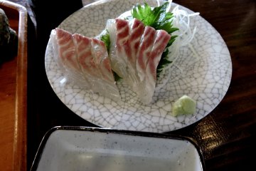 <p>Sashimi of sea bream ('tai' in Japanese)</p>