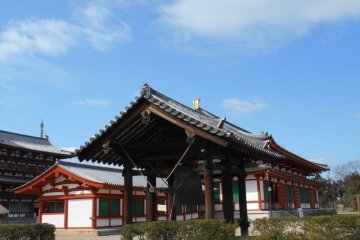 <p>La cloche du temple</p>