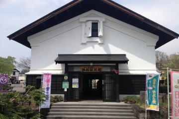 Restored historic houses near the railway station now serve as the tourism information center. &nbsp;This is called "Kakunodate Ekimae-Gura" or the historic warehouse in front of the station.