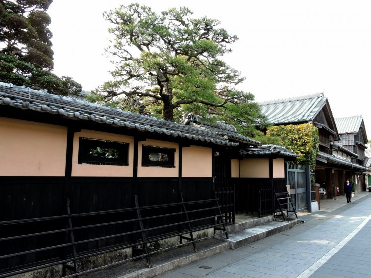 <p>I'll take Okage Yokocho over Shinjuku any day! &nbsp;</p>