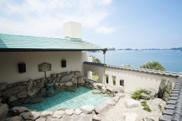 Toba Sea Side Hotel