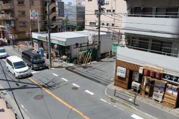Outside Tomita Shokudou