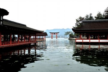 <p>The world famous torii gate stands in the middle of the bay</p>