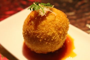 <p>A crab croquette</p>