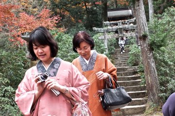 Mother and daughter in kimono