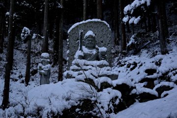 <p>Statue of Acala, guardian deity</p>