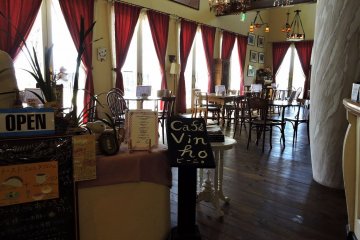 <p>Cafe Vinho</p>