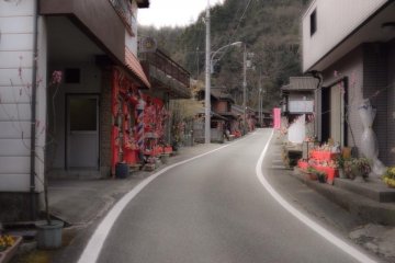 <p>jalan hina</p>