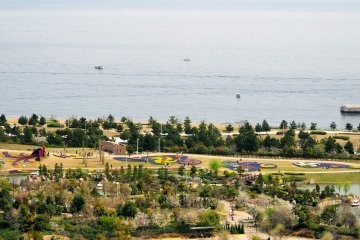 <p>Looking at Akashi Straits from Akashi Kaikyo National Government Park (Kaikyo means Strait)</p>