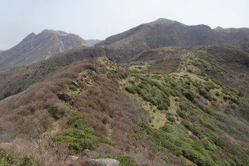 <p>The trail has a surprising number of flat sections</p>
