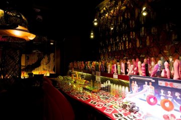 <p>Up close and personal with the goodies at the bar</p>
