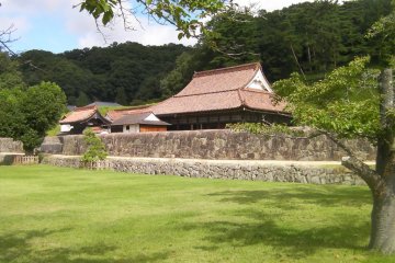 Shizutani School