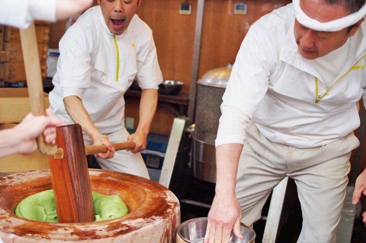 The experts pummel away at the mochi with unbelievable speed and accuracy.