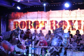 <p>The robot boxing pits two large robots against each other with the crows cheering on their side. The winner robot may challenge an audience member so be prepared!</p>