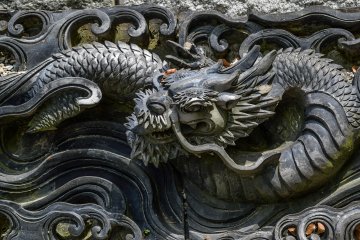 <p>Decorative roof tile</p>