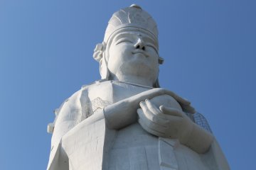 <p>Tokyowan Kannon resembles the Goddess of Mercy</p>