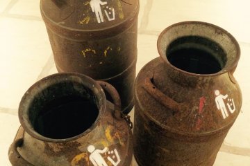 Rubbish bins