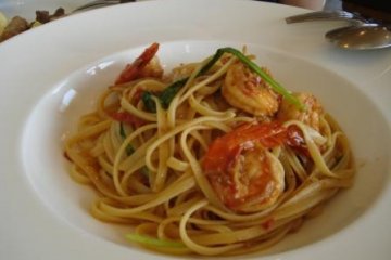 bills prawn and chilli linguine