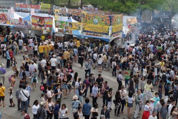 There's a huge amount of people coming every year to enjoy the amazing variety of Latin flavored food available at this festival.&nbsp;