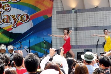 You can see some very talented and beautiful dancers swaying to Latin music.&nbsp;