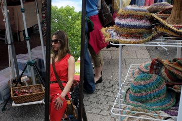 The weather is very hot so it may be a good idea to shop around for some bright colored&nbsp;hats to wear as protection from the sun.&nbsp;