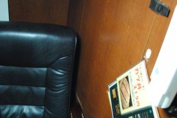 Cubicle set-up at Popeye