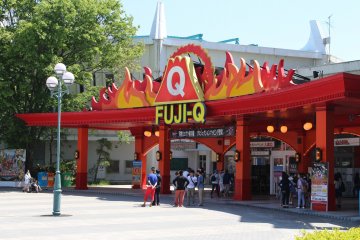 <p>The entrance to Fuji-Q</p>