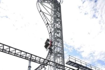 <p>Going down the 121 degree slope on Takabisha</p>