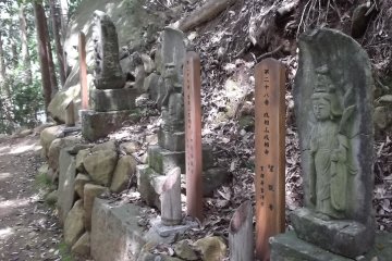 <p>Jalan menurun</p>
