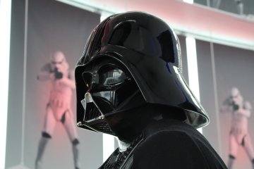 <p>Darth Vader model close-up at the entrance&nbsp;&copy; &amp; TM Lucasfilm Ltd.</p>