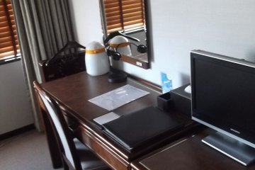 <p>My desk, chair and TV</p>