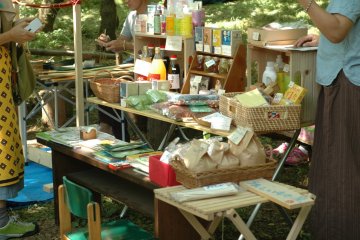 <p>Many of the vendors carry all-natural toxic-free organic products.&nbsp;</p>