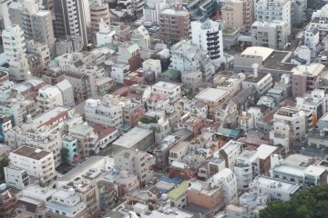 <p>Concentration urbaine aux alentours d'Azabu Nagasaka-cho, dans le quartier de Roppongi</p>