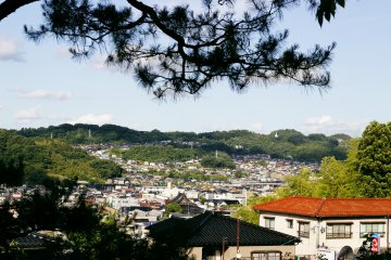 <p>Pemandangan fantastis dari Kanazawa tampak dari taman.</p>
