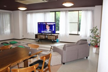 <p>The lounge also has a TV area</p>