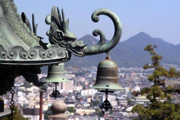 <p>More interesting detail within the grounds of the shrine</p>