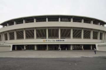 <p>The front facade of&nbsp;Thirty-Four Sagamihara Baseball Park.</p>