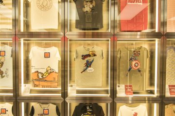 <p>Lt.11: Marvel, DC, dan Tintin. Seri komik terbesar di seluruh dunia tersedia di UNIQLO ini.</p>