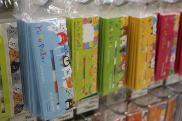 <p>Toujours plus de stickers - post-it</p>