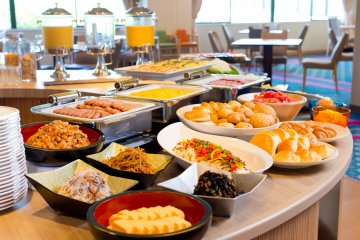 <p>Breakfast selection at the Topaz restaurant</p>