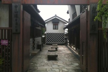 Display of Nakatsugawa-juku in Nishi Shin Machi.