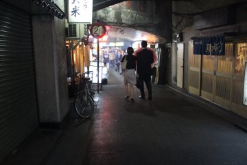 <p>Parked bikes, tunnels and changes in light provide a thrilling urban scene</p>