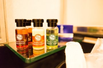 <p>They also had whitening soap for women available in the room.</p>